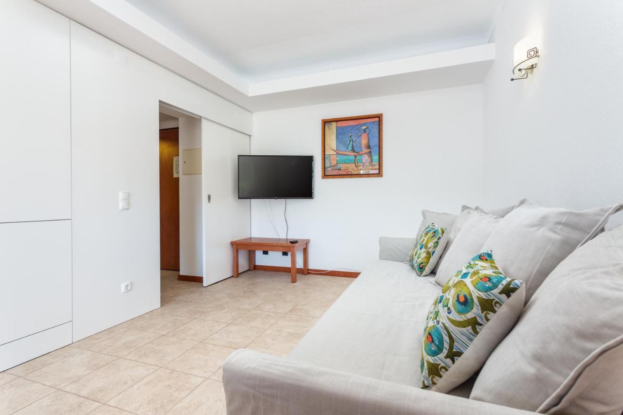 Apartament Bright Cozy Flats w/ Terrace&Pool Quarteira Zewnętrze zdjęcie