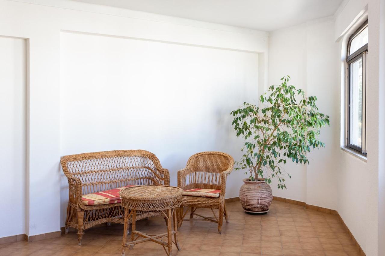 Apartament Bright Cozy Flats w/ Terrace&Pool Quarteira Zewnętrze zdjęcie